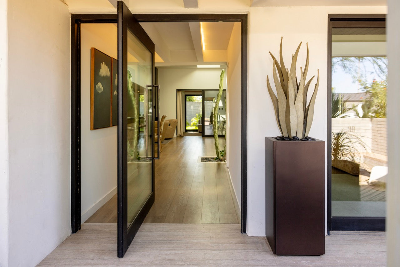 16" x 16" x 36"H | Straight